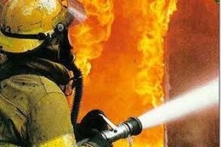 Спасатели МЧС России ликвидировали пожар в частном доме под дачу и хозяйственной постройке в Анжеро-Судженском ГО